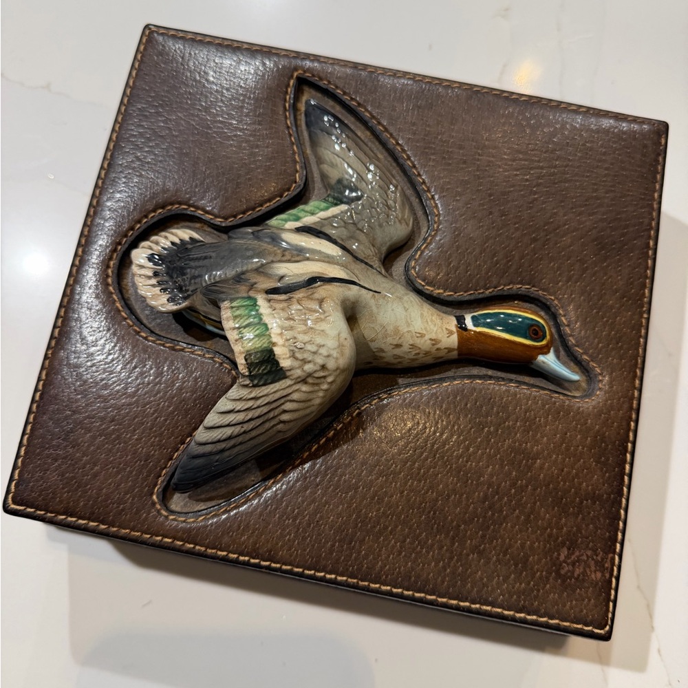 Gucci Vintage Textured Leather Accessory Box